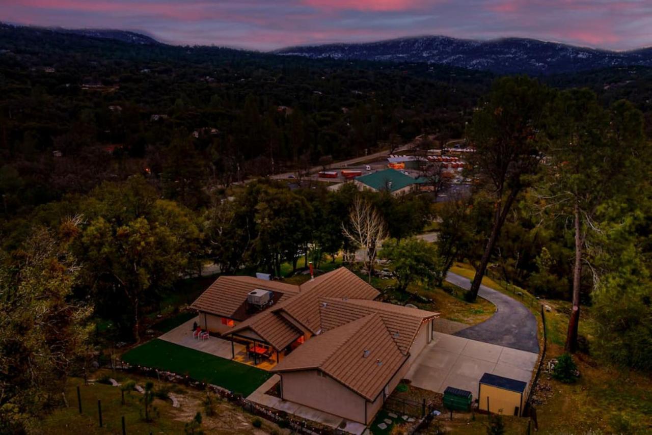 Mystic Mountain Villa, 14 Miles From Yosemite Oakhurst Exteriör bild
