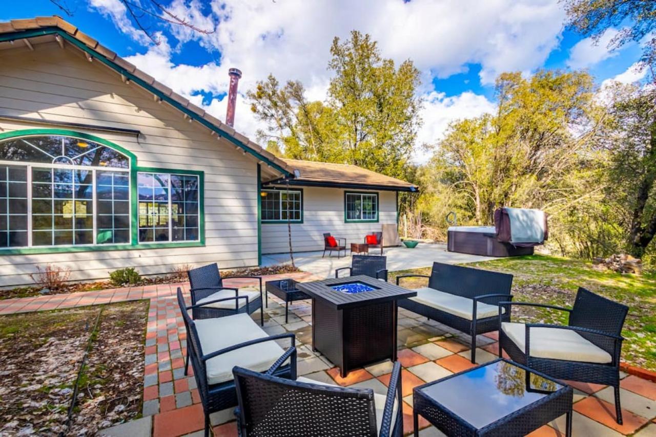 Mystic Mountain Villa, 14 Miles From Yosemite Oakhurst Exteriör bild
