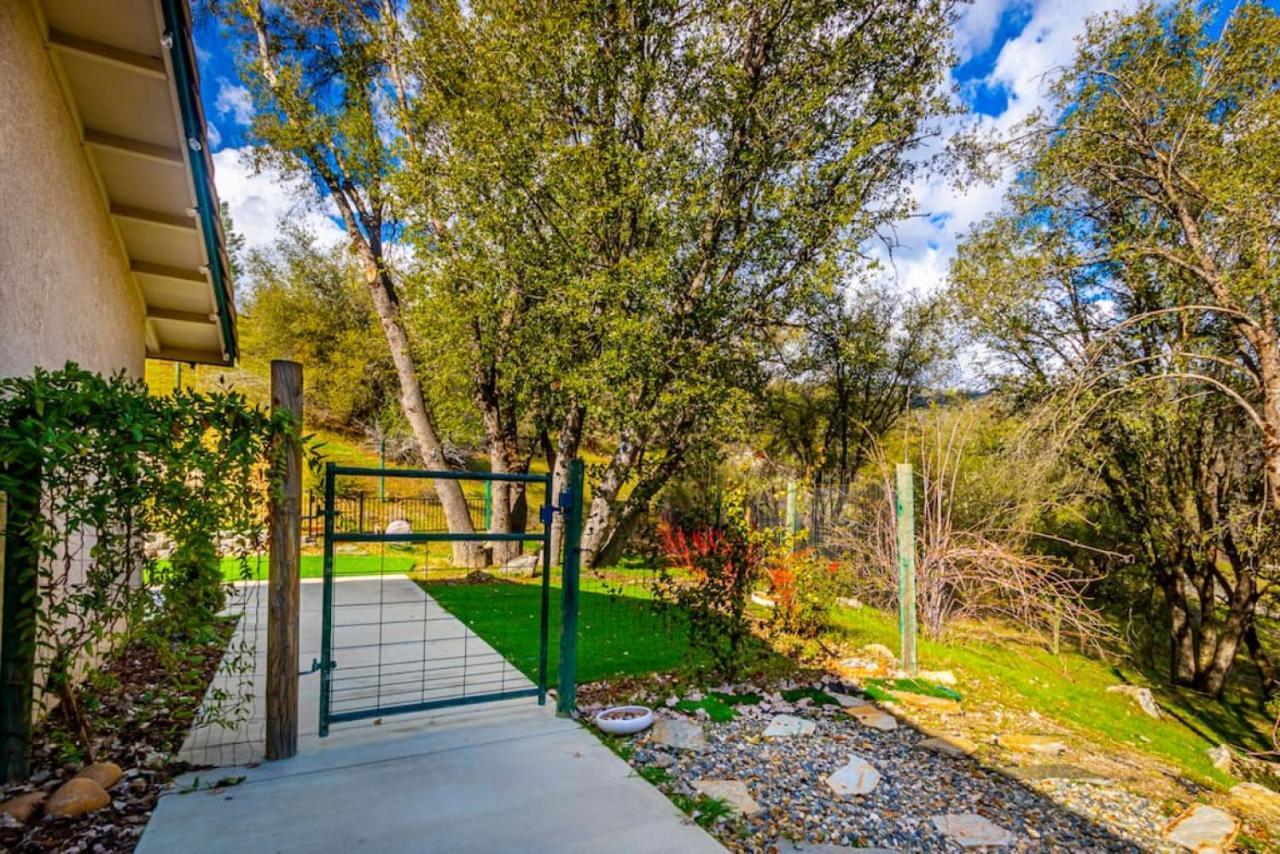 Mystic Mountain Villa, 14 Miles From Yosemite Oakhurst Exteriör bild