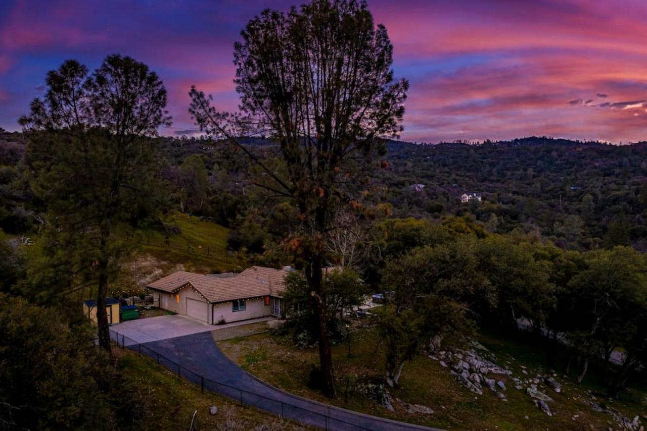 Mystic Mountain Villa, 14 Miles From Yosemite Oakhurst Exteriör bild